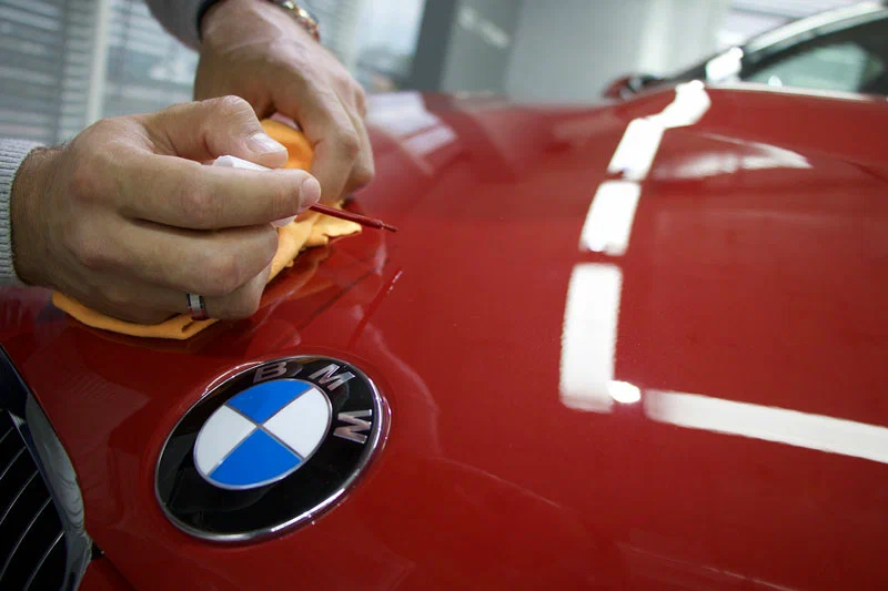 Удаление дефектов покраски BMW